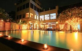 Siam Society Hotel & Resort